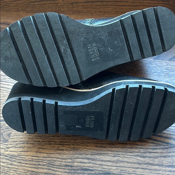 New Eileen Fisher Black Ankle Boots with Velcro Strap - Picture 3 of 5